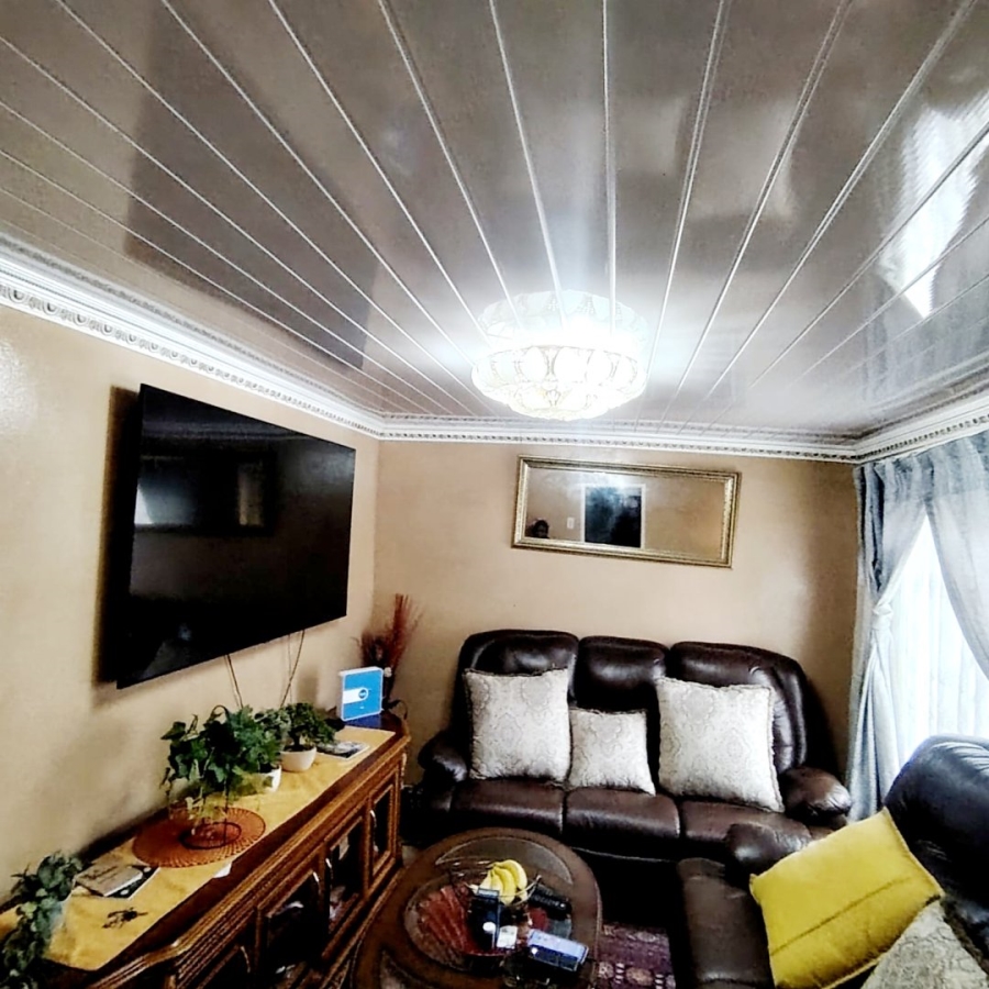4 Bedroom Property for Sale in Mdantsane Nu 9 Eastern Cape